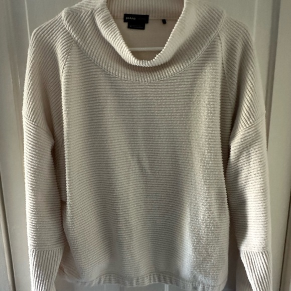 Cream Ribbed Sweater - Picture 2 of 4